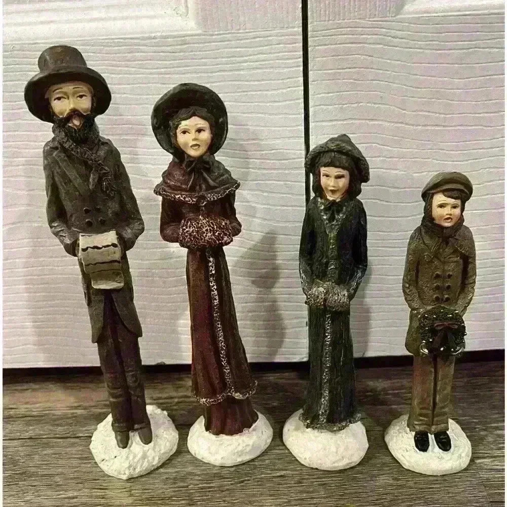Vintage Set of 4 Resin Caroler Family
